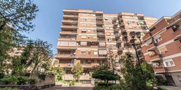 appartamento in vendita a Roma in zona Gianicolense