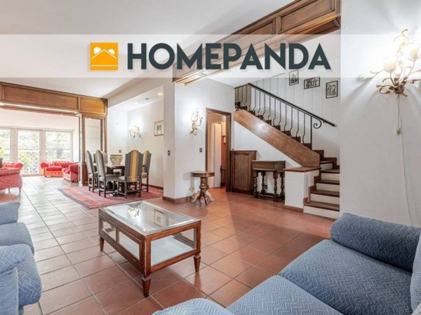 casa indipendente in vendita a Roma in zona Casal Palocco