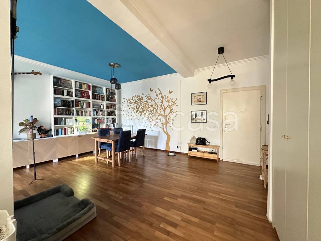 appartamento in vendita a Roma in zona EUR
