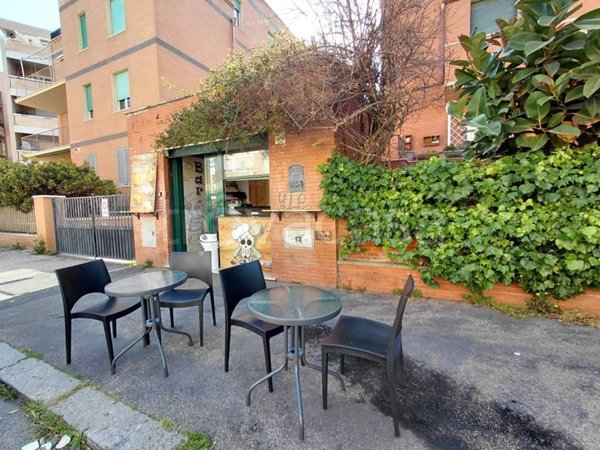 negozio in vendita a Roma in zona Ostia