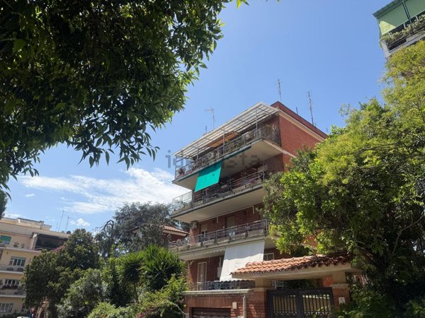 appartamento in vendita a Roma in zona Monte Sacro/Talenti