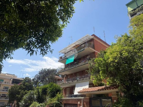 appartamento in vendita a Roma in zona Monte Sacro/Talenti