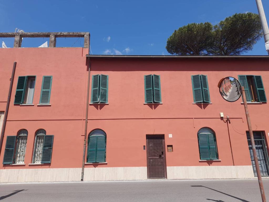 appartamento in vendita a Roma in zona Magliana Vecchia