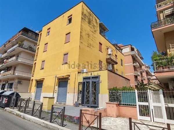 appartamento in vendita a Roma in zona Primavalle