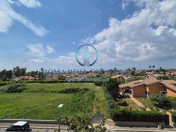 appartamento in vendita a Roma in zona Casal Morena