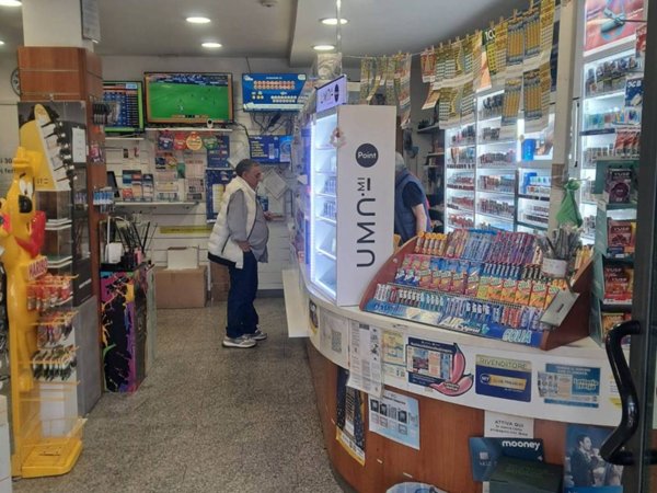 negozio in vendita a Roma in zona Olgiata