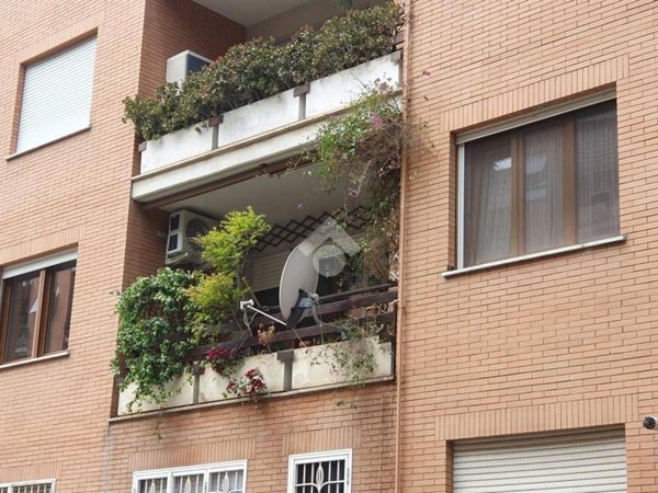 appartamento in vendita a Roma in zona Giuliano Dalmata