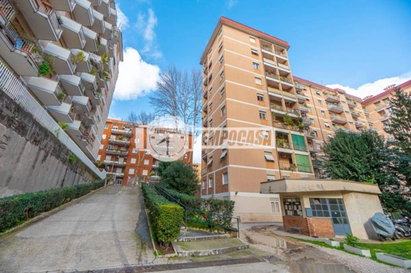 appartamento in vendita a Roma in zona Ostiense