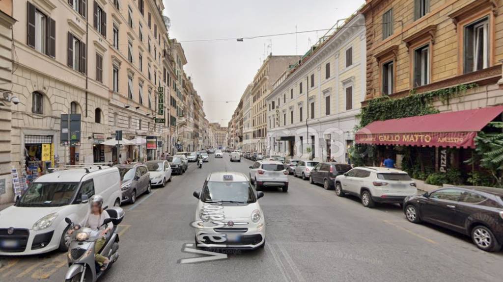 intera palazzina in vendita a Roma in zona Castro Pretorio
