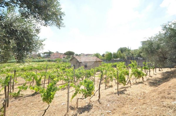 casa indipendente in vendita a Roma in zona Finocchio