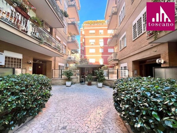 appartamento in vendita a Roma in zona Aurelio