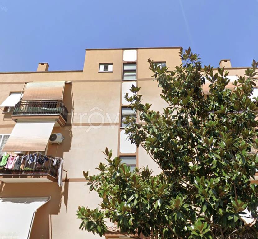 appartamento in vendita a Roma in zona Prenestino-Centocelle