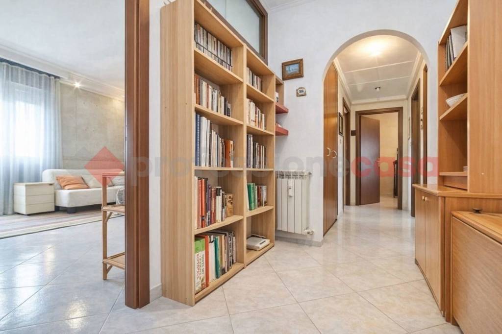 appartamento in vendita a Roma in zona Prenestino-Labicano