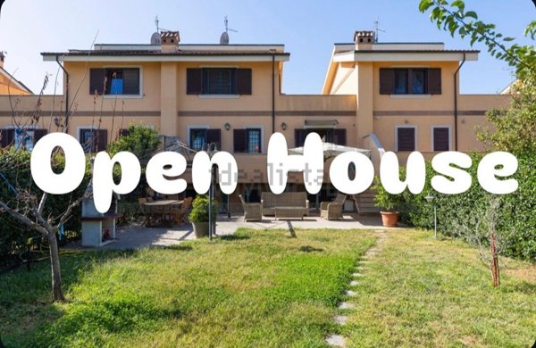 casa indipendente in vendita a Roma in zona Romanina