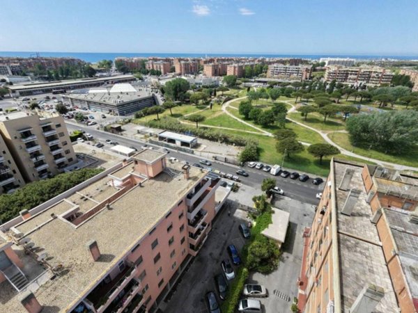 appartamento in vendita a Roma in zona Ostia