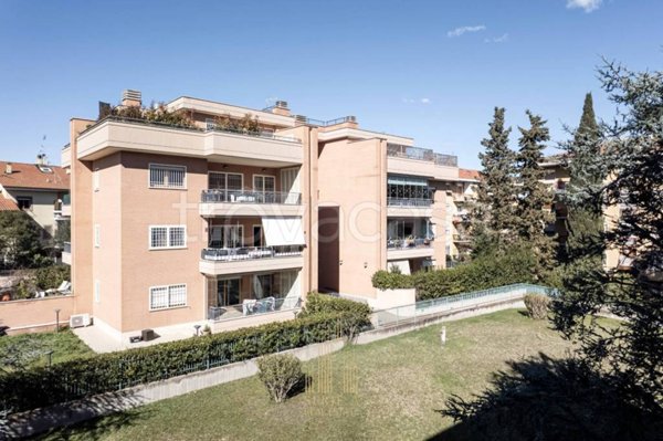appartamento in vendita a Roma in zona Corviale