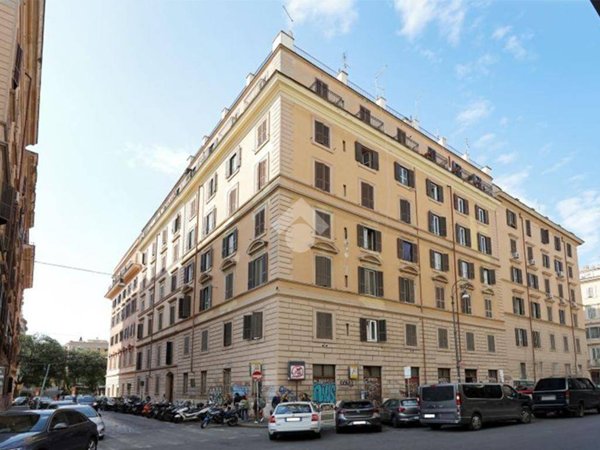 appartamento in vendita a Roma in zona Esquilino