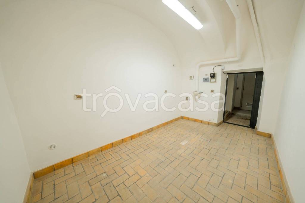 locale di sgombero in vendita a Roma in zona Campo Marzio