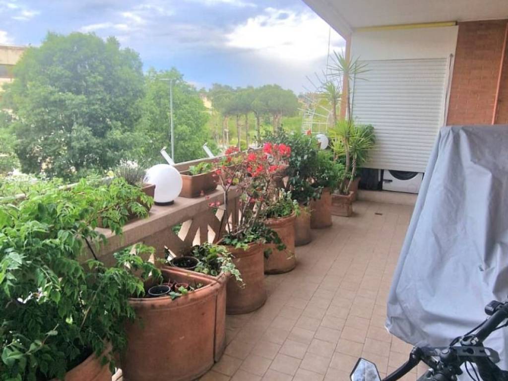 appartamento in vendita a Roma in zona Giardini di Corcolle
