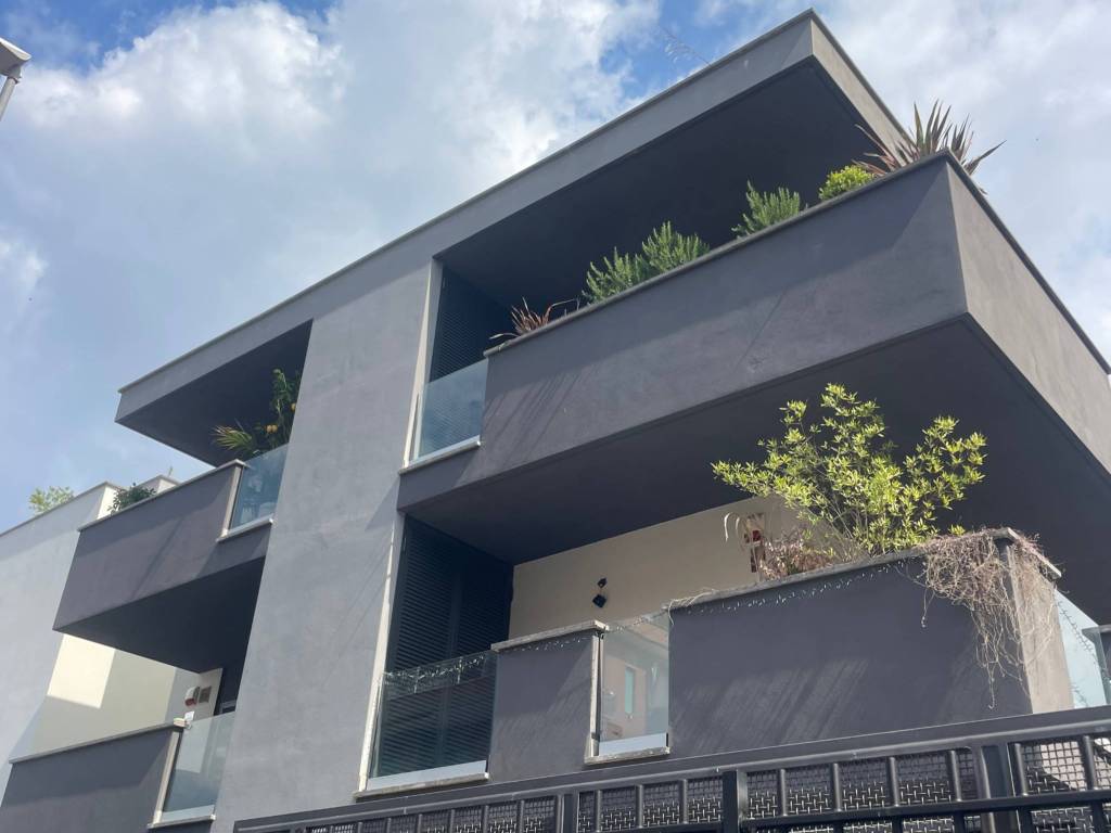 appartamento in vendita a Roma in zona Tor Bella Monaca