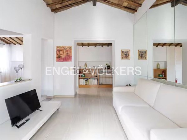 appartamento in vendita a Roma in zona Trastevere