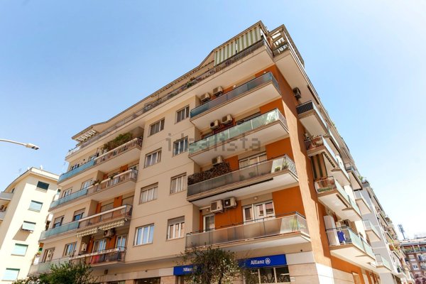 appartamento in vendita a Roma in zona Appio Latino
