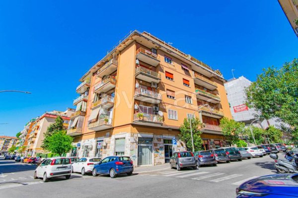 appartamento in vendita a Roma in zona Gianicolense