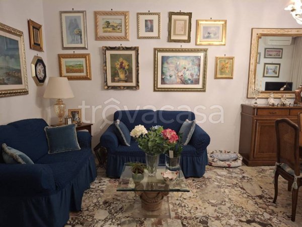 appartamento in vendita a Roma in zona Appio Latino