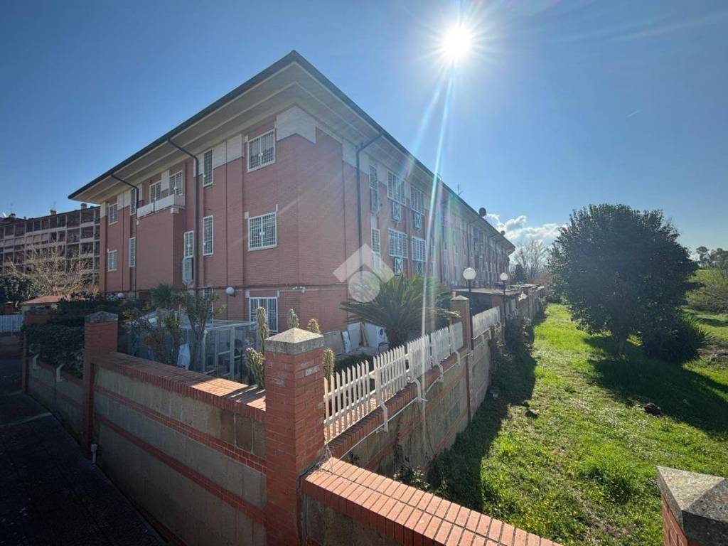 appartamento in vendita a Roma in zona Tor Vergata/Torrenova