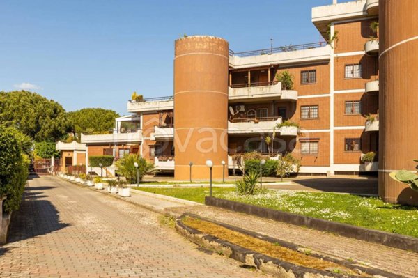 appartamento in vendita a Roma in zona Casal Morena