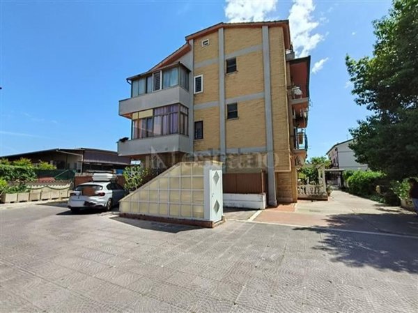 appartamento in vendita a Roma in zona Casal Morena