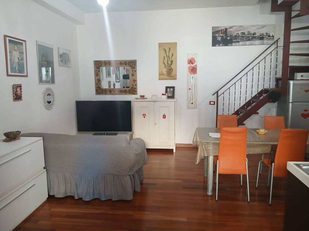 appartamento in vendita a Roma in zona Selva Candida