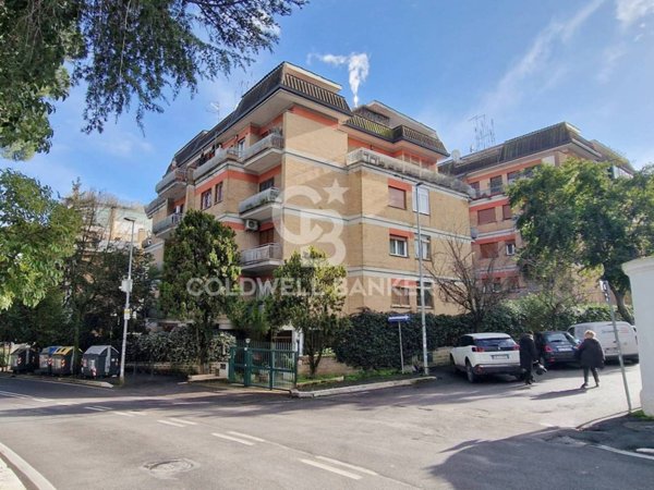 casa indipendente in vendita a Roma
