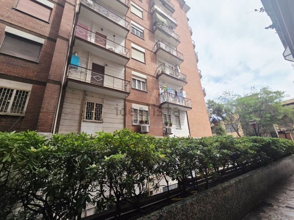 appartamento in vendita a Roma in zona Ostiense
