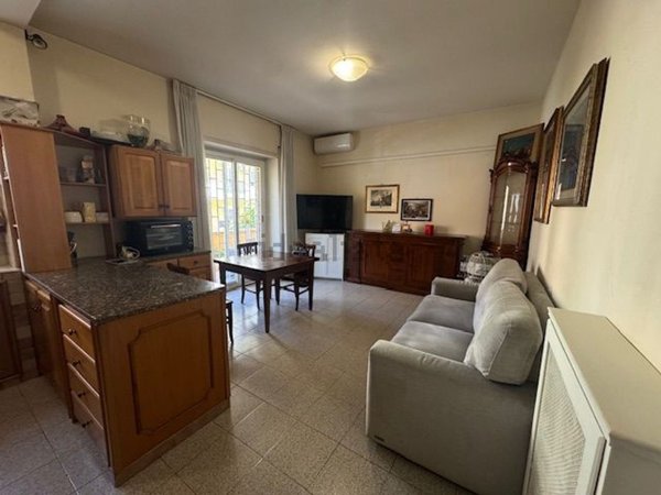 appartamento in vendita a Roma in zona Ostia