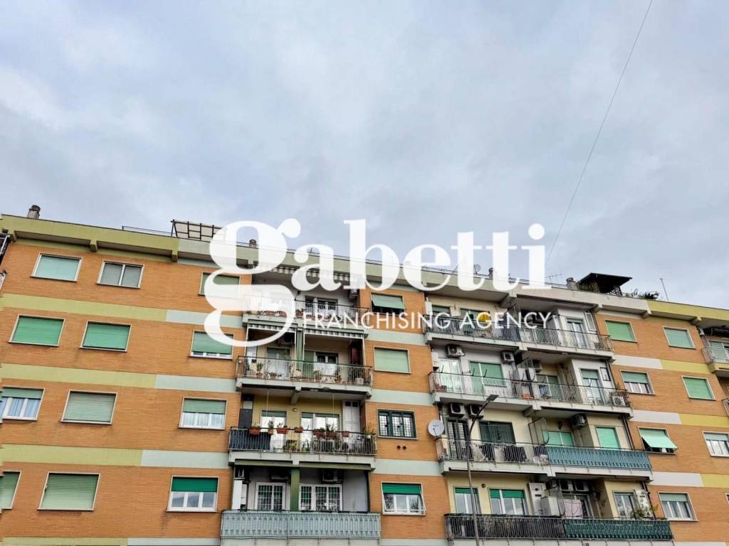 appartamento in vendita a Roma in zona Collatino
