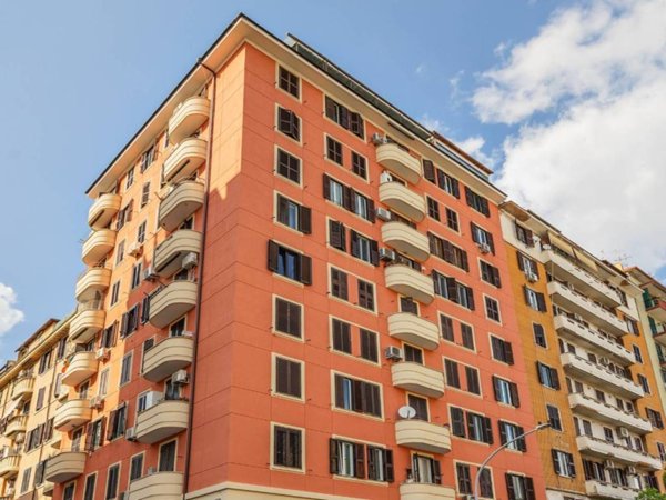 appartamento in vendita a Roma in zona Tuscolano