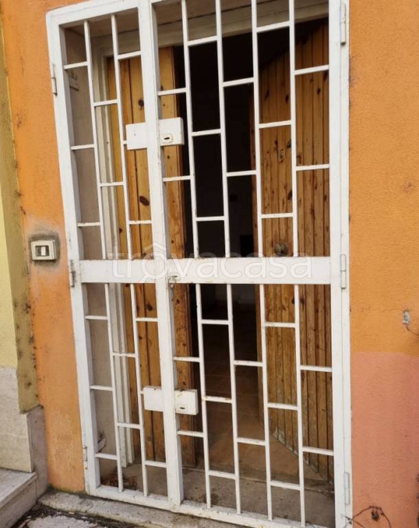 ufficio in vendita a Roma in zona Ardeatino