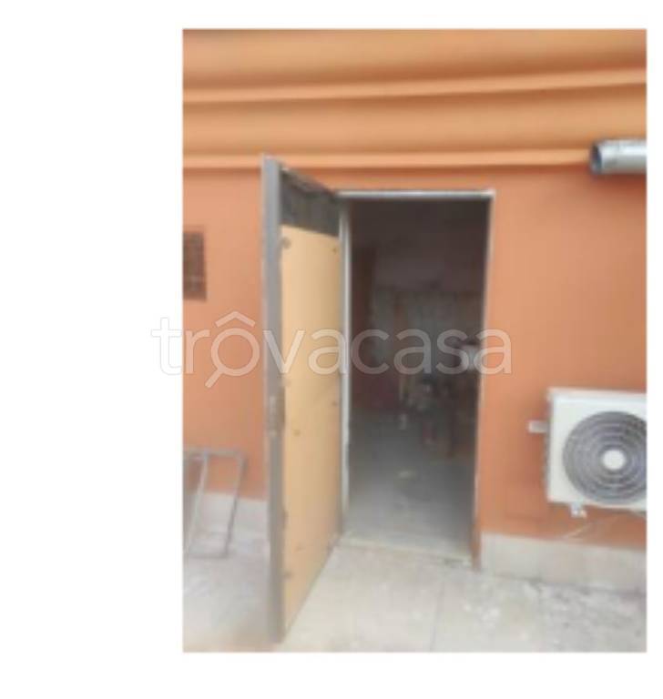 locale di sgombero in vendita a Roma in zona Nomentano