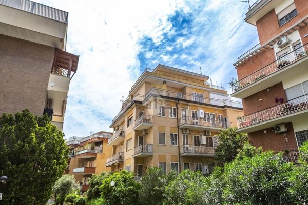 appartamento in vendita a Roma in zona Aurelio