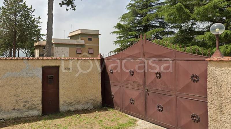 casa indipendente in vendita a Roma in zona San Vittorino