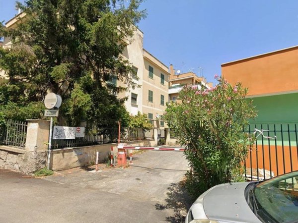 appartamento in vendita a Roma in zona Primavalle