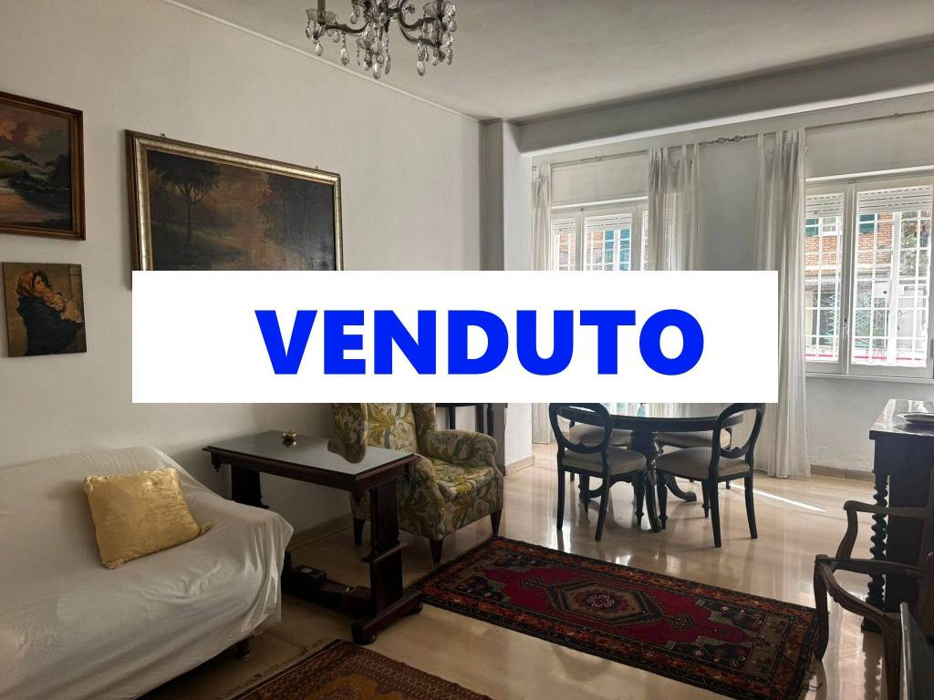 appartamento in vendita a Roma in zona Tuscolano