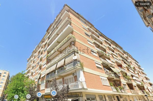 appartamento in vendita a Roma in zona Tuscolano