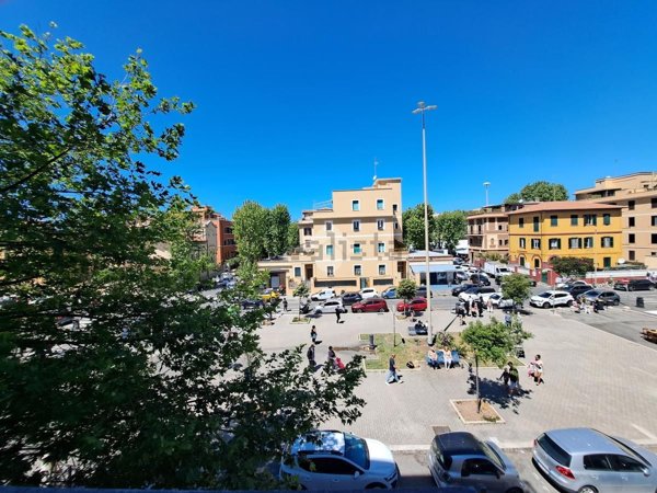 appartamento in vendita a Roma in zona Ostia