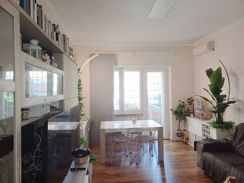 appartamento in vendita a Roma in zona Corviale