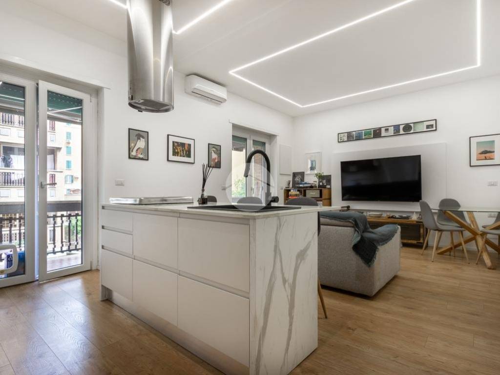 appartamento in vendita a Roma in zona Ostiense