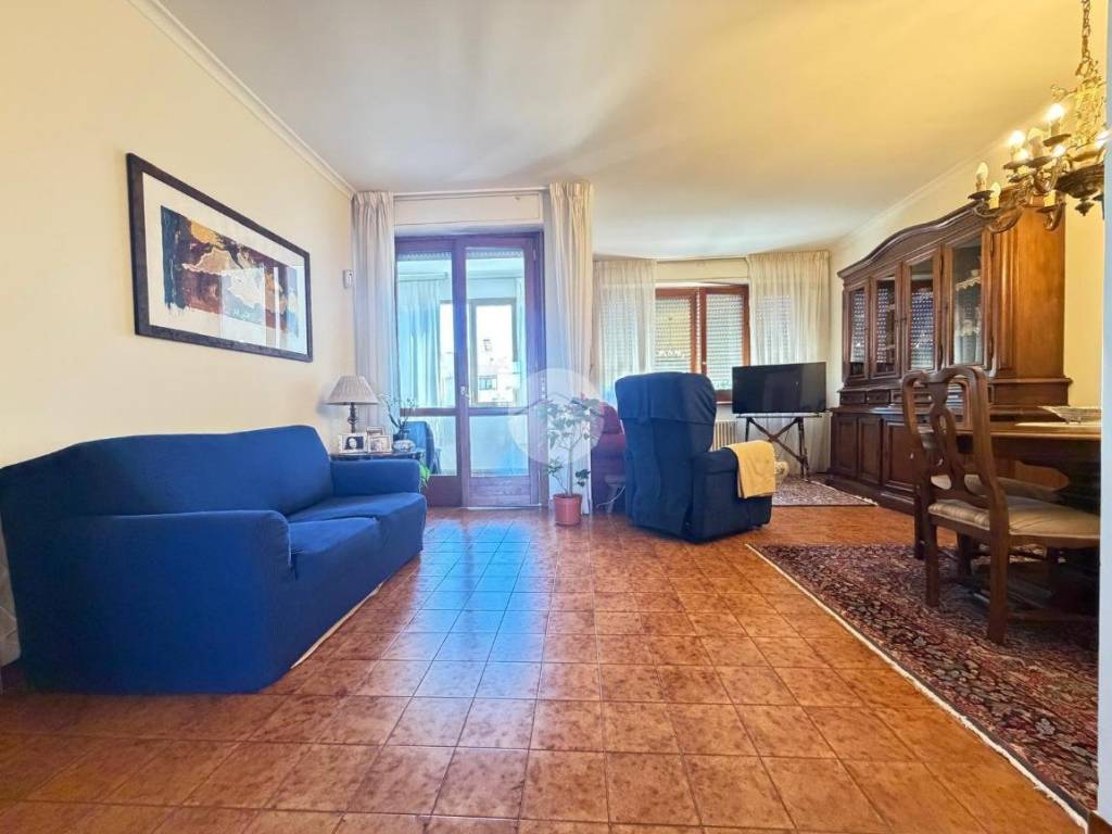 appartamento in vendita a Roma in zona Giuliano Dalmata