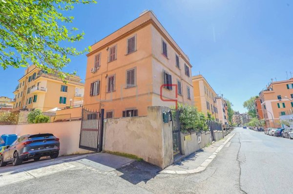 monolocale in vendita a Roma in zona Appio Latino