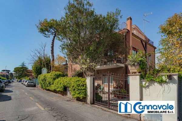casa indipendente in vendita a Roma in zona Vitinia
